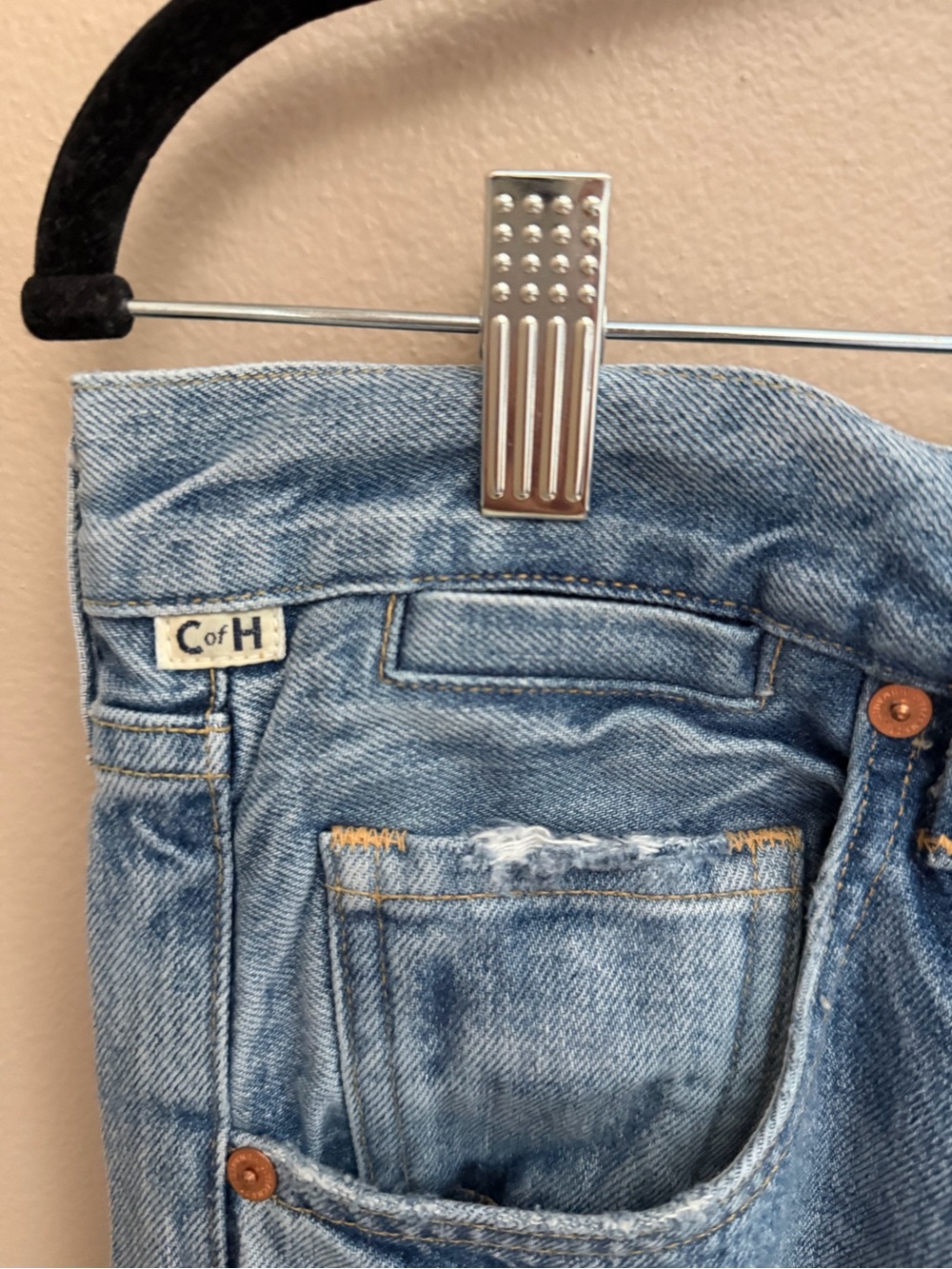 Citizens Of Humanity Two-Tone Boyfriend Jeans in Light and Medium Blue - Picture 6 of 16